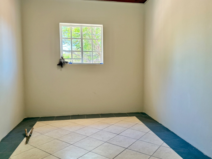 5 Bedroom Property for Sale in Bluewater Bay Eastern Cape